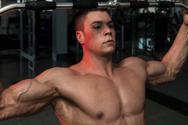 Bodybuilder Doing Heavy Weight Exercise For Back — Stock Photo, Image