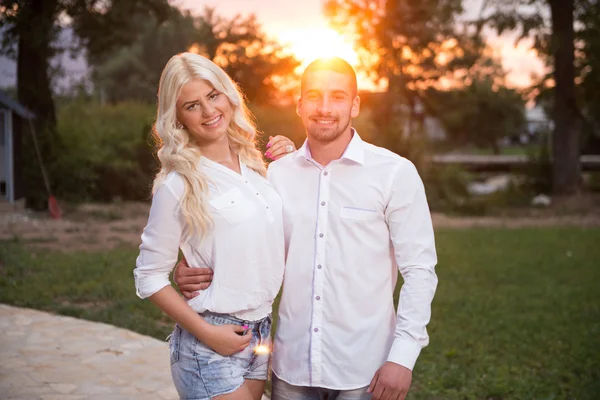 Young Couple In Love Outdoor — Stock Photo, Image