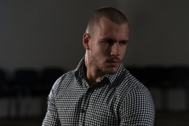 Genç Müslüman adam için dua