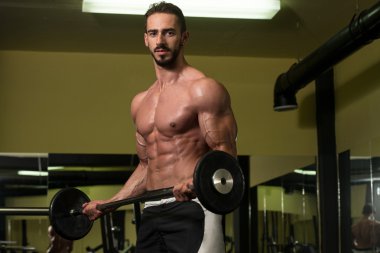 Pazı egzersiz halter ile