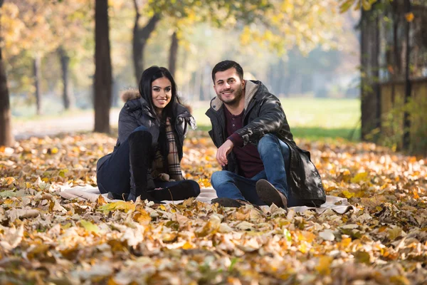 Autunno coppia ritratti — Foto Stock