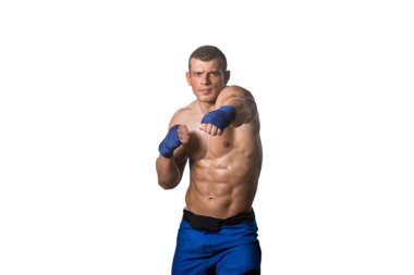 Beyaz arka plan üzerinde mücadele için hazır