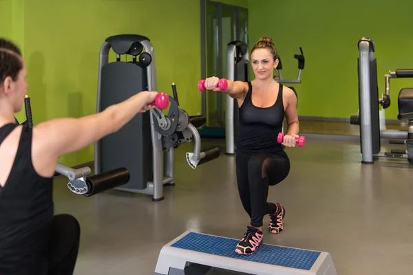 Healthy Women Doing Exercise With Dumbbells — Stock Photo, Image