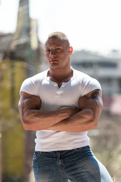 Portrait Of A Man Posing In Abondend Ruins — Stok Foto