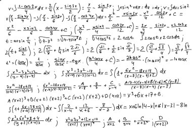Matematiksel formüller. Beyaz bir arkaplanda el yazısı. 