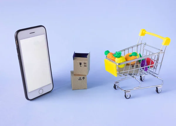 Small Grocery Cart Fruit Boxes Phone Online Shopping Concept — Fotografia de Stock