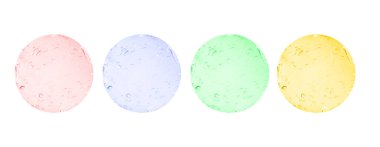 Farklı renkte kabarcıkları olan yarı saydam sıvı kozmetik jel seti. Beyaz arkaplanda izole edilmiş dairelerdeki doku