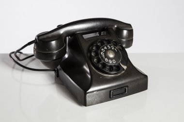Siyah telefon, retro