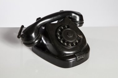 Siyah telefon, retro