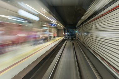 yüksek hız ile gerçek tünel