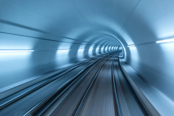 Echte tunnel met hoge snelheid — Stockfoto