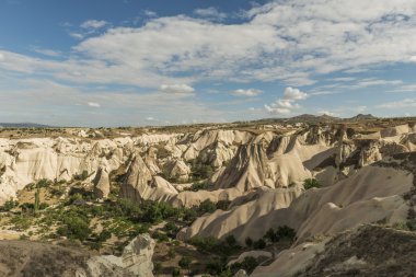 sabah alacakaranlıkta Göreme Vadisi Kapadokya'nın Peri bacaları