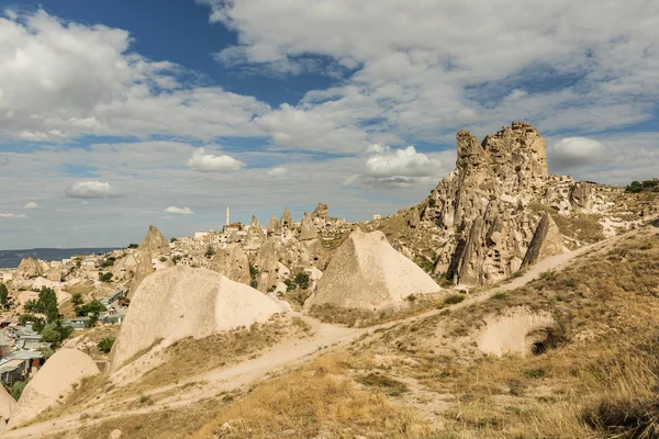 Утренний свет в Fairy Chimneys of Goreme Valley Cappficia — стоковое фото