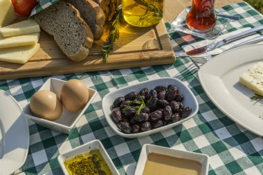 Zengin ve lezzetli bir kahvaltı