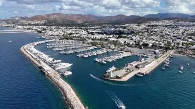 Türkiye 'nin Bodrum kentindeki Turgutreis Marina Manzarası