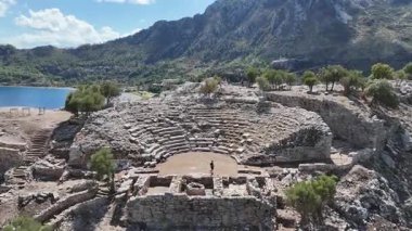 Marmaris 'teki Ege Denizi manzaralı Antik Amos Tiyatrosu