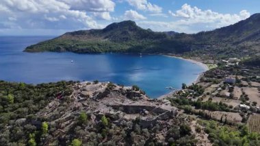 Marmaris 'teki Ege Denizi manzaralı Antik Amos Tiyatrosu