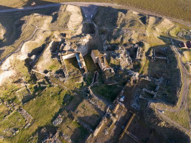 Gordion Antik Kent 'in Havadan Görünümü Ankara Polatli yakınlarındaki Türkiye' yi harabeye çevirdi