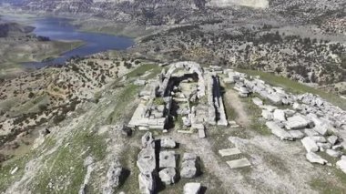 Apollon Lairbenos Tapınağı Denizli 'deki Asartepe Tepesi Harabeleri