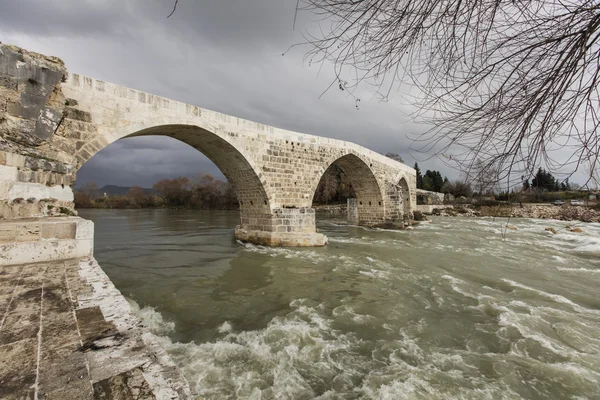 Történelmi Aspendos híd — Stock Fotó