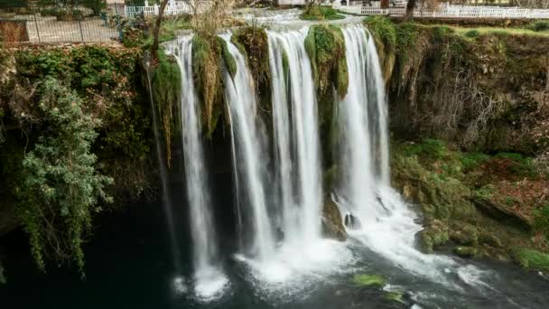 Waterval Dudenpark op antalya Turkije — Stockvideo