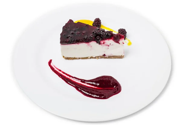 맛 있는 검은 딸기 치즈 케이크. — 스톡 사진
