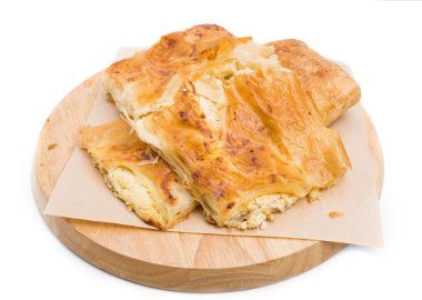 Kek bir peynir ile doldurulmuş.