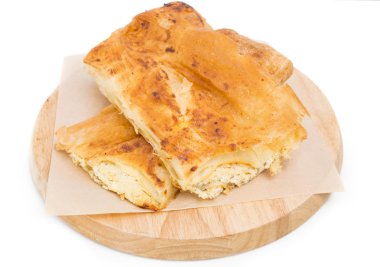 Kek bir peynir ile doldurulmuş.