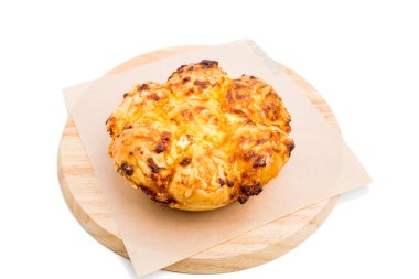 Lezzetli geleneksel kahvaltı pasta peynir ile.