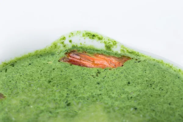 Σούπα κρέμα νόστιμα σπανάκι με γαρίδες. — Φωτογραφία Αρχείου