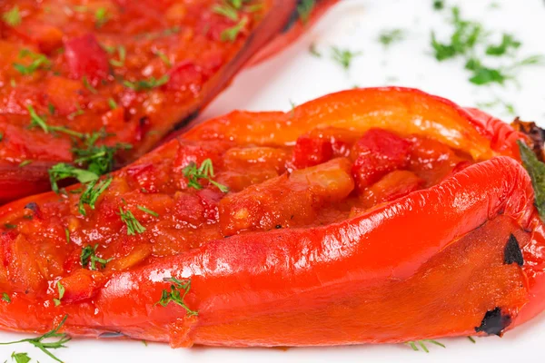 Deliciosas pimentas de páprica vermelha assadas . — Fotografia de Stock