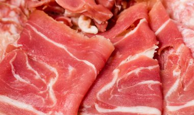 Jambon ve salam İtalyan plakalı closeup.