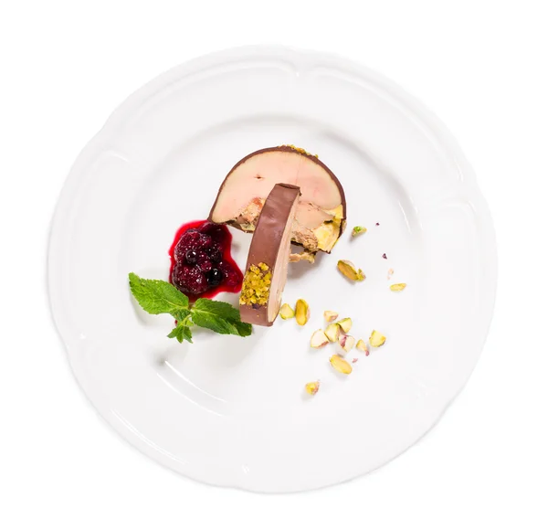 Heerlijke foie gras bedekt met donkere chocolade. — Stockfoto