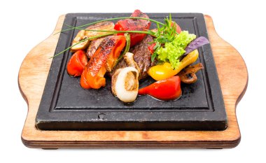 Meksika sığır eti biftek ızgara sebzeli.