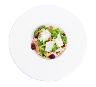 Sıcak ızgara tavuk parmesan salatası.