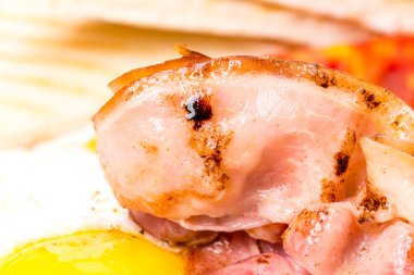 Geleneksel İngiliz kahvaltısı portre.