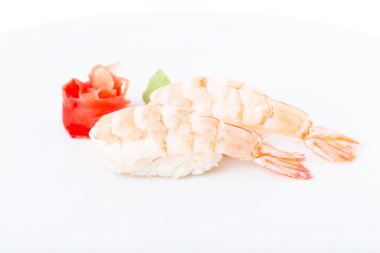 Geleneksel Japon karides nigiri suşi.