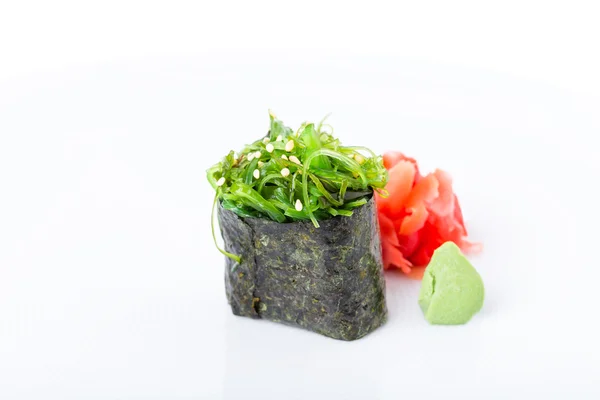 Gunkan sushi with seaweed and marinated ginger. — Stock Photo, Image