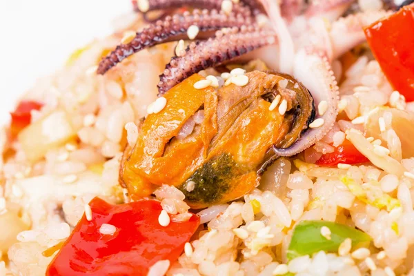 Deniz ürünleri ve sebze risotto. — Stok fotoğraf