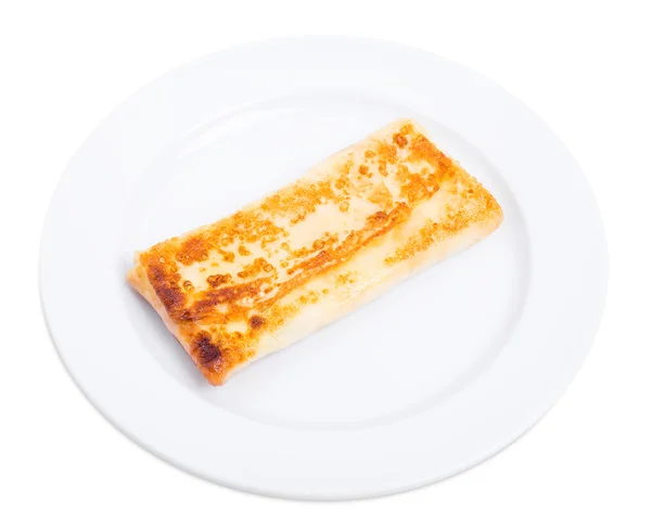 ロシアのパンケーキは、塩漬けのカッテージ チーズを詰めた. — ストック写真