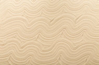 Kum doku el salladı.