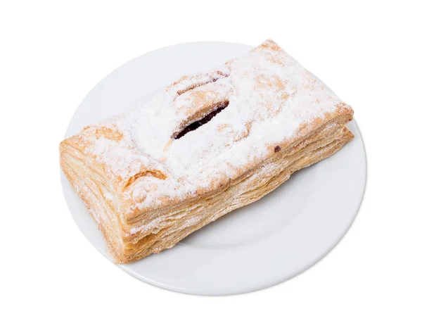 Delicioso pastel de hojaldre con cereza . — Foto de Stock