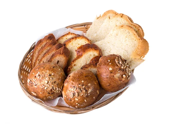 Wicker basket with fresh bread. — Stock Photo, Image