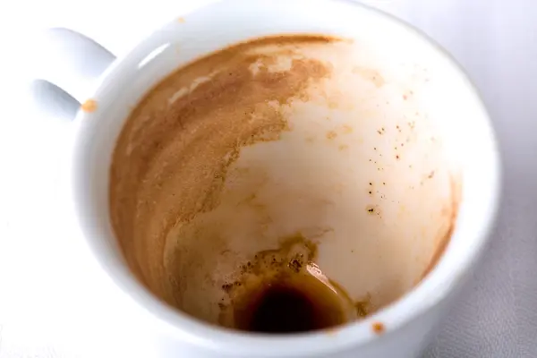 Primer plano de la taza de café expreso después del café . — Foto de Stock