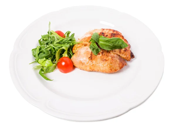 Filetto di pollo alla griglia con pomodorini ciliegia . — Foto Stock