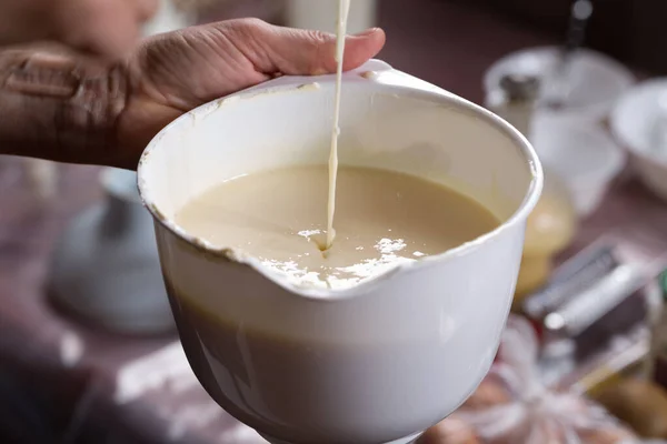 Add Liqued Ingredient Cream Bowl Close — Stock Photo, Image