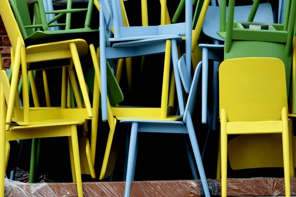 Stühle Café Sind Wie Ein Stuhlstapelspiel Nahaufnahme — Stockfoto