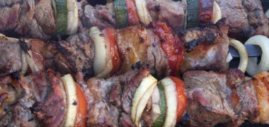 iyi şiş kebap. yakın çekim.