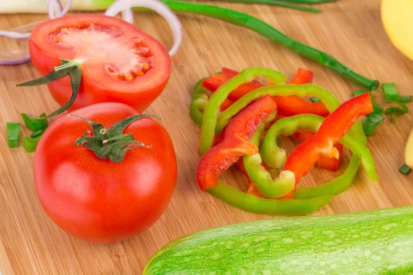 Varias verduras en rodajas . —  Fotos de Stock