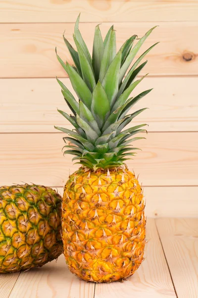 Fresh pineapples — Stock Photo, Image